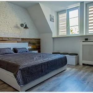 https://spichlerz.warsawhotelspoland.com